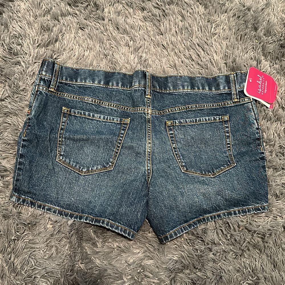 2 Pairs of Maternity Shorts - Picture 3 of 8
